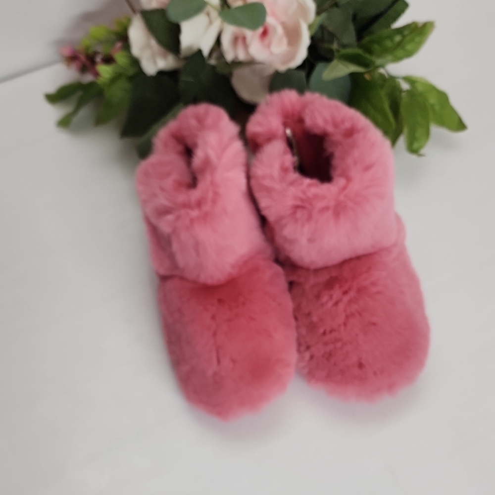 Plush Pink Fuzzy Slippers - Picture 2 of 4